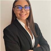 Soy estudiante de tercer cuso del grado de economía. Mi punto fuerte son las matemáticas e inglés. Destaco por mi capacidad de transmitir mis conocimientos